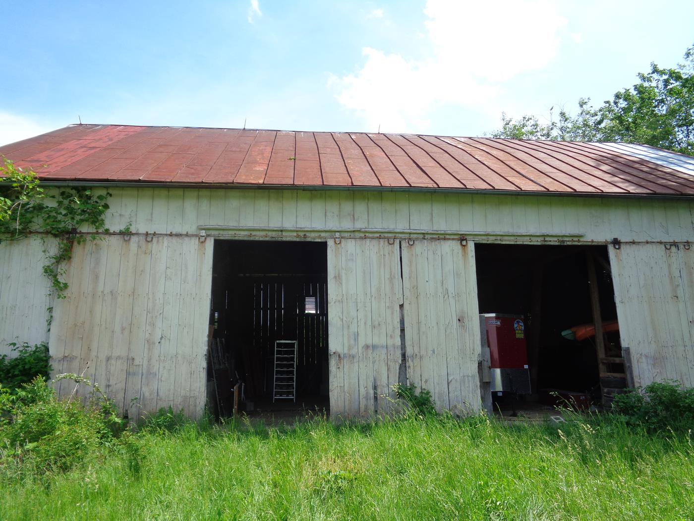Ohio Valley Barn Salvage - Tugend Road Barn Frame